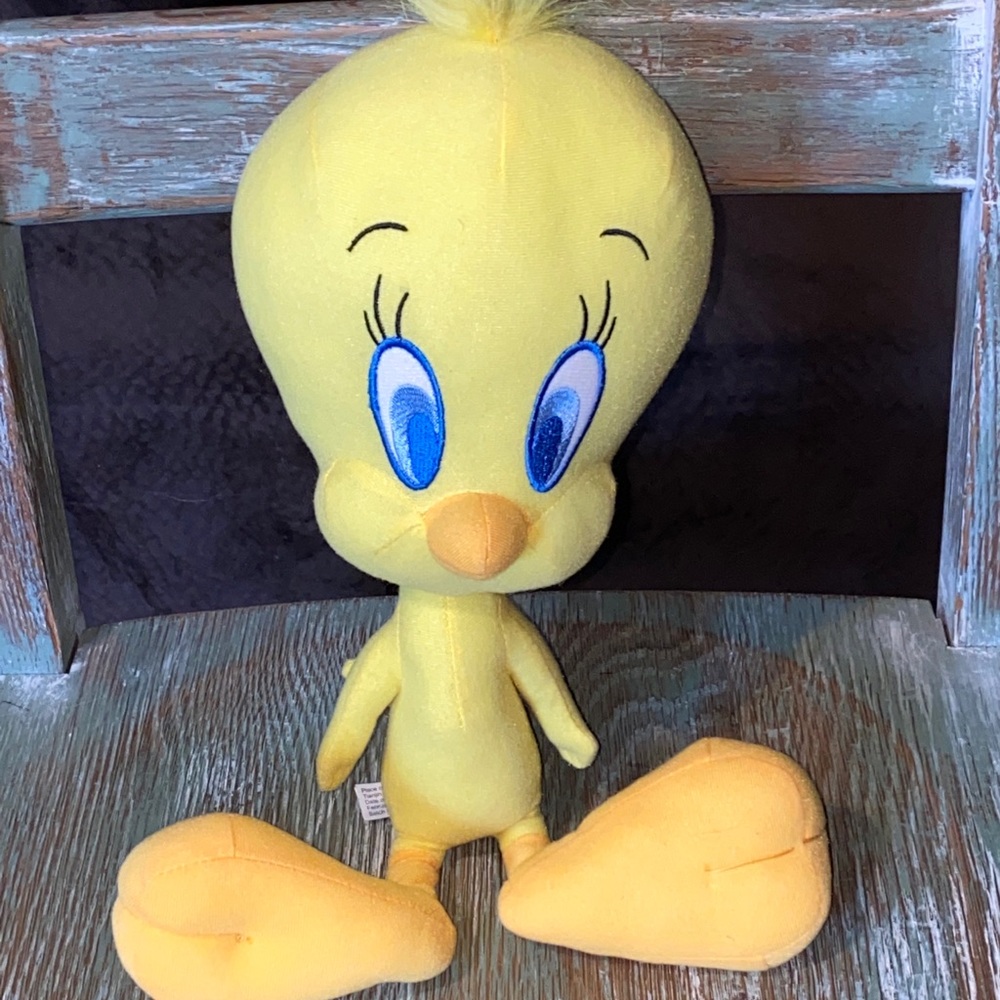 Looney Tunes Tweety Bird plush 13 Inches Tall Warner Bros. Toy Factory 2016